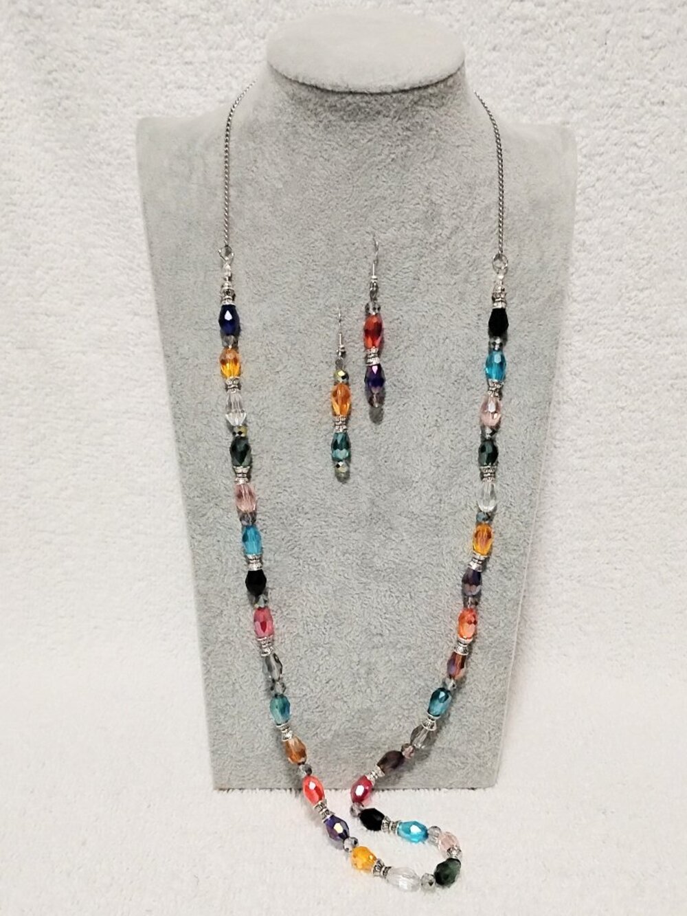 Matching Set Fashion Jewelry 31" Colorful Glass Teardrop Necklace & Earrings - Picture 1 of 8